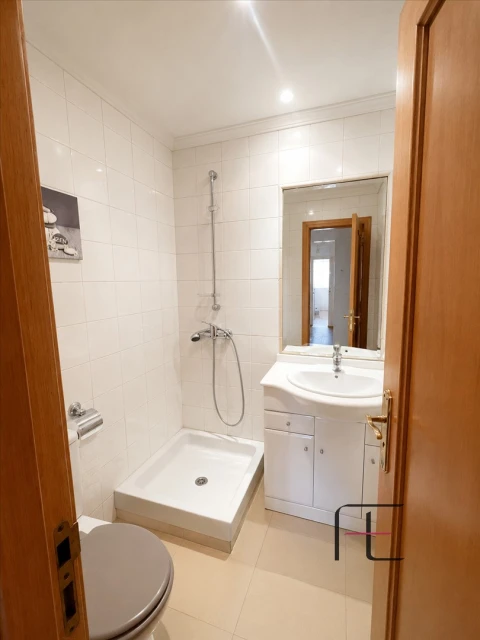 Apartamento T3 para Venda em Lordelo do Ouro e Massarelos