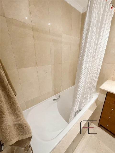 Apartamento T3 para Venda em Lordelo do Ouro e Massarelos
