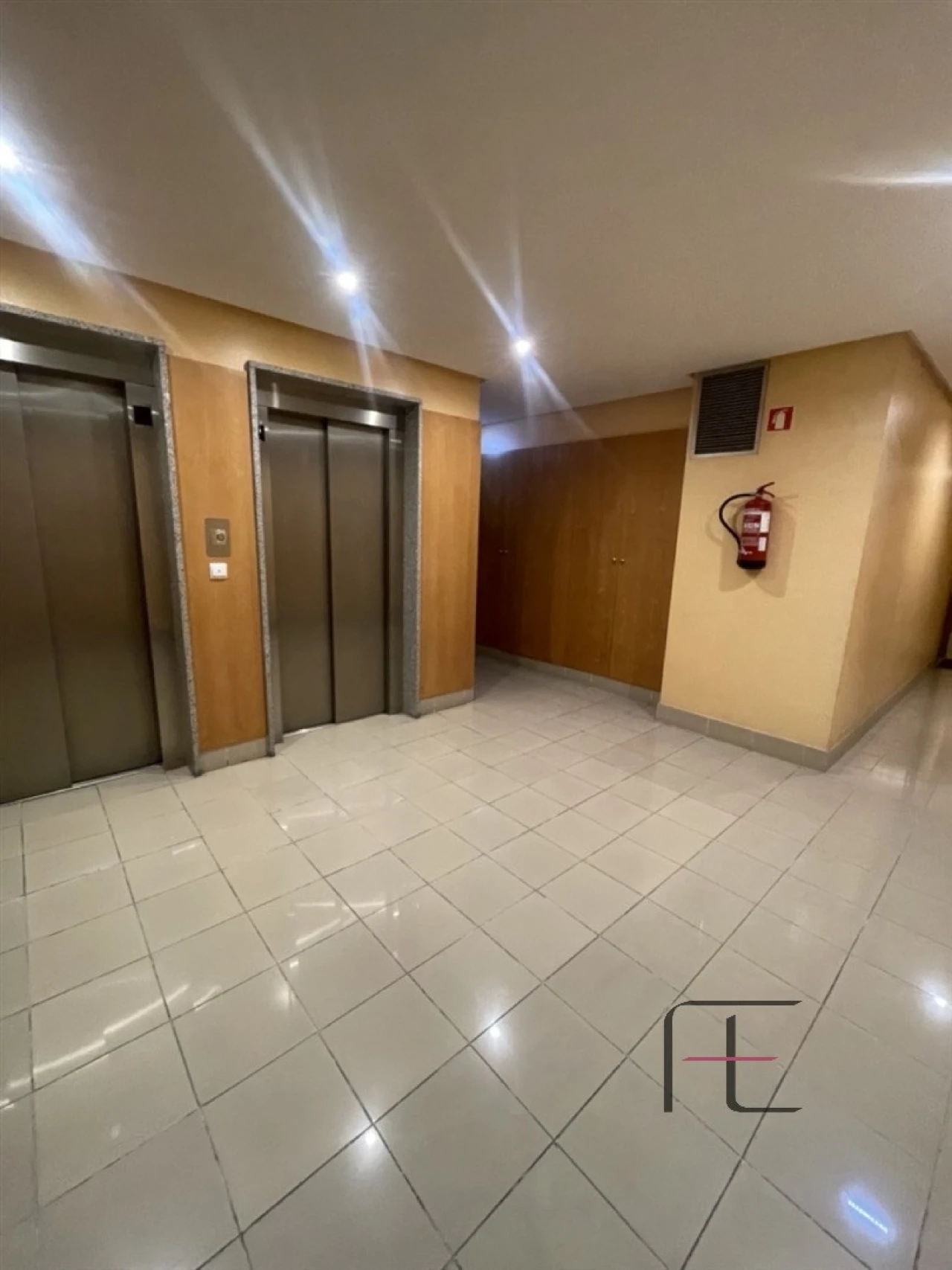 Apartamento T3 para Venda em Lordelo do Ouro e Massarelos Foto 12