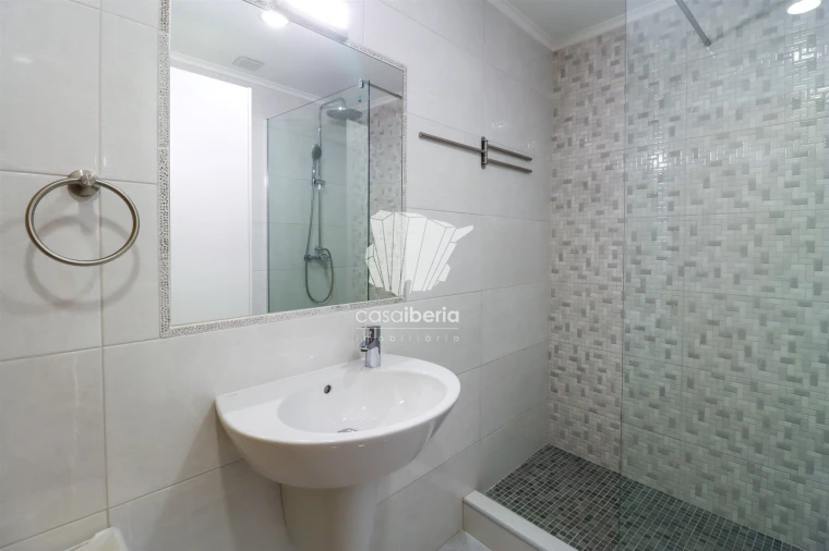 Apartamento T2 para Venda em Albufeira e Olhos de Água Foto 5