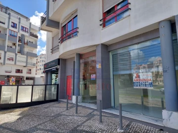 Loja para Arrendamento em Caldas da Rainha - Santo Onofre e Serra do Bouro