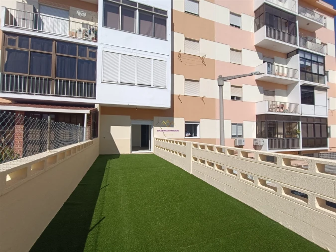 Apartamento T3 para Venda em Massamá e Monte Abraão Foto 20