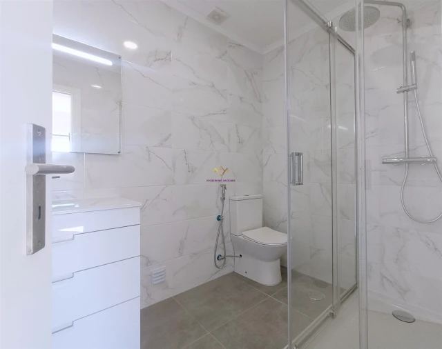 Apartamento T3 para Venda em Massamá e Monte Abraão Foto 21