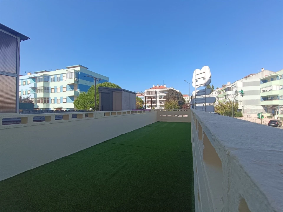 Apartamento T3 para Venda em Massamá e Monte Abraão Foto 7