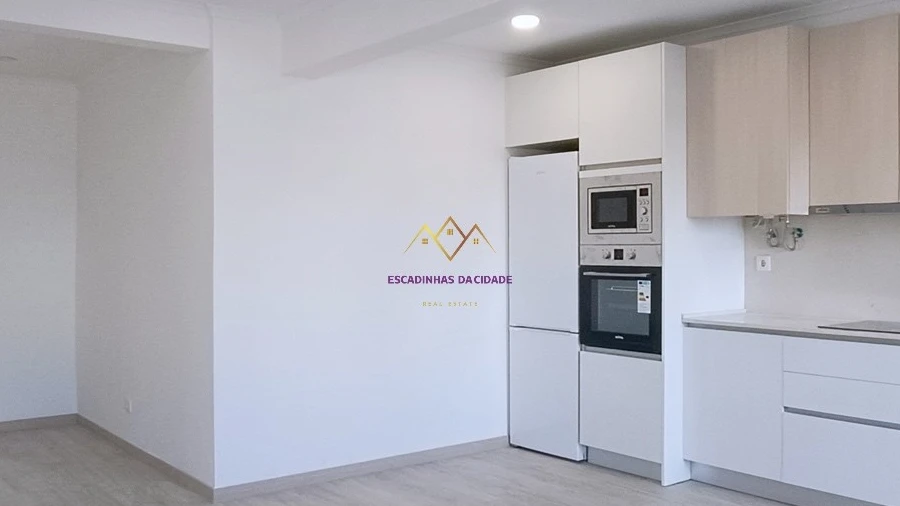 Apartamento T3 para Venda em Massamá e Monte Abraão