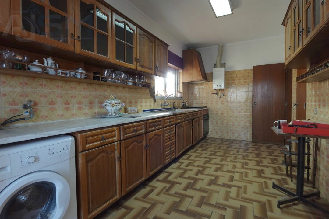 Prédio para Venda em Cacém e São Marcos Foto 41