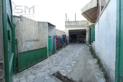 Prédio para Venda em Cacém e São Marcos