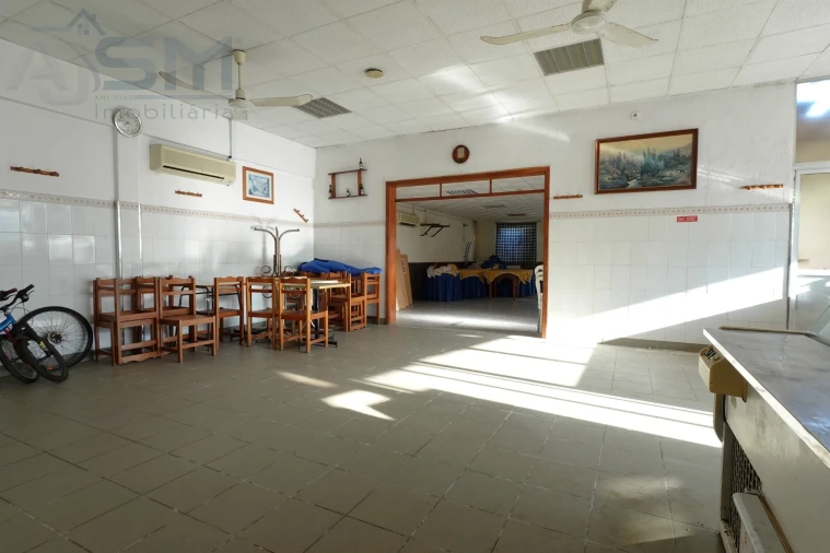 Prédio para Venda em Cacém e São Marcos Foto 16