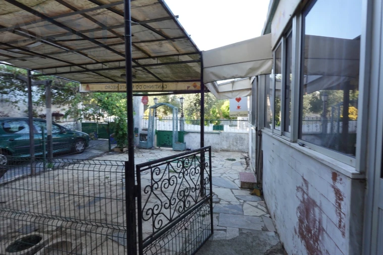 Prédio para Venda em Cacém e São Marcos Foto 5