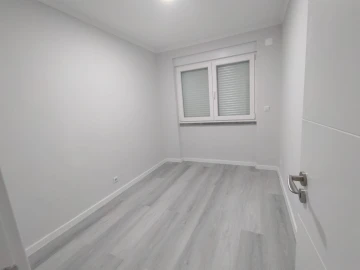 Apartamento T2 para Venda em Benfica