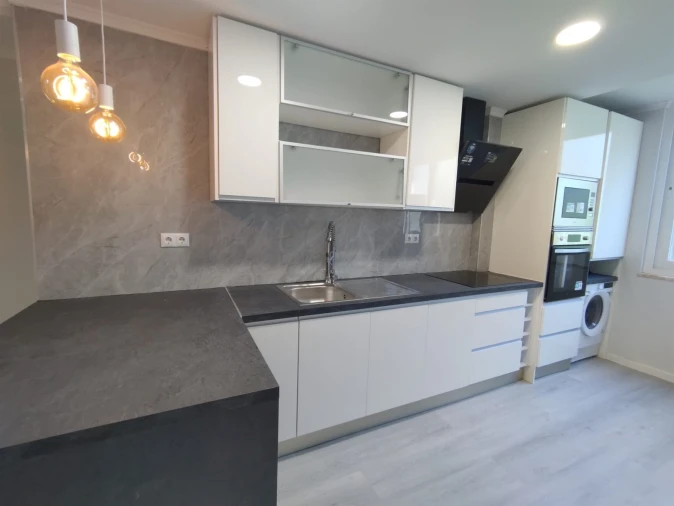 Apartamento T2 para Venda em Benfica Foto 12