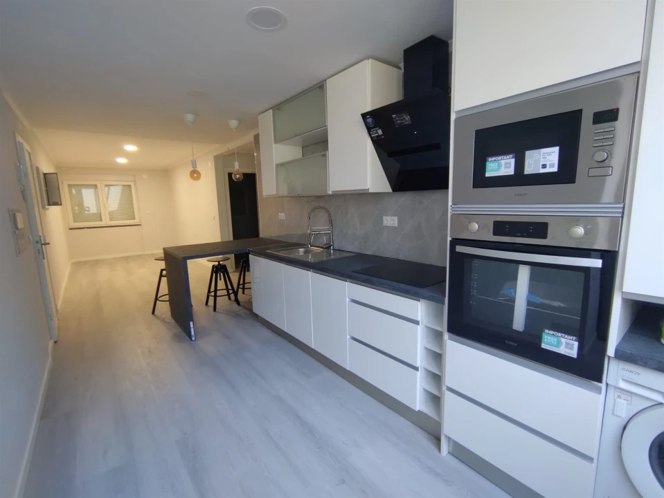 Apartamento T2 para Venda em Benfica Foto 10