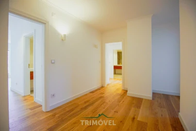 Apartamento T4 para Venda em O. Azeméis, Riba-Ul, Ul, Macinhata Seixa, Madail