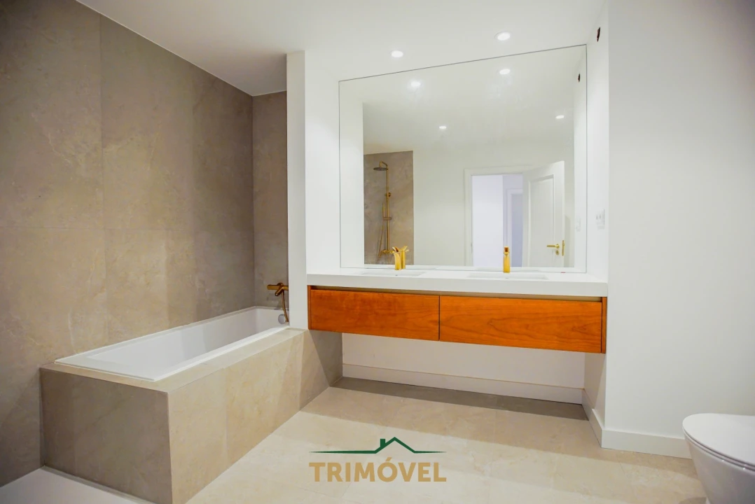 Apartamento T4 para Venda em O. Azeméis, Riba-Ul, Ul, Macinhata Seixa, Madail Foto 35