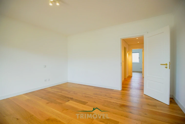 Apartamento T4 para Venda em O. Azeméis, Riba-Ul, Ul, Macinhata Seixa, Madail Foto 40
