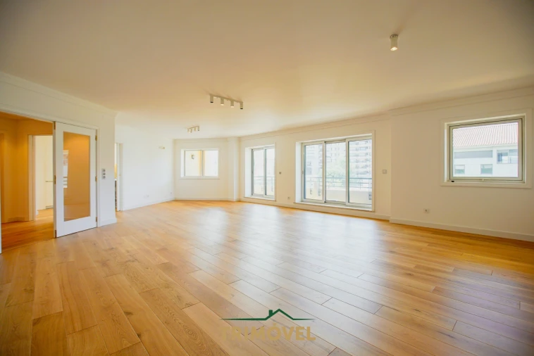 Apartamento T4 para Venda em O. Azeméis, Riba-Ul, Ul, Macinhata Seixa, Madail Foto 18