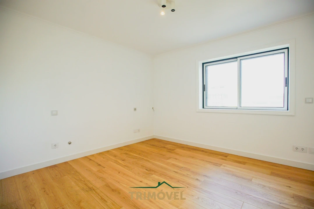 Apartamento T4 para Venda em O. Azeméis, Riba-Ul, Ul, Macinhata Seixa, Madail Foto 33