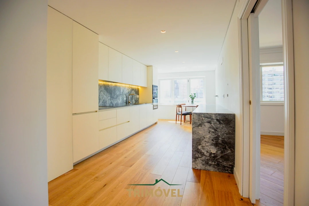 Apartamento T4 para Venda em O. Azeméis, Riba-Ul, Ul, Macinhata Seixa, Madail Foto 5
