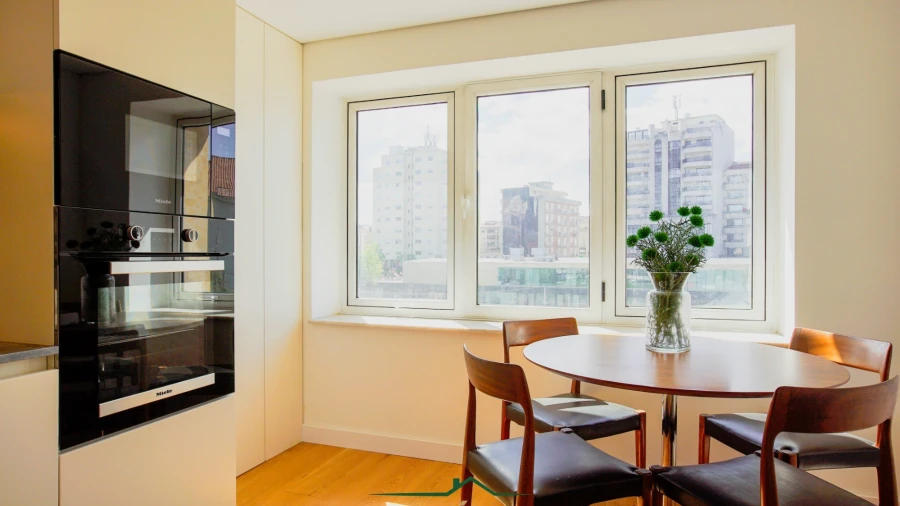 Apartamento T4 para Venda em O. Azeméis, Riba-Ul, Ul, Macinhata Seixa, Madail