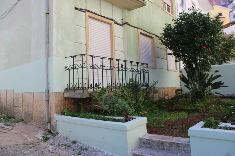 Apartamento T3 para Arrendamento em Santo Antonio dos Olivais Foto 14