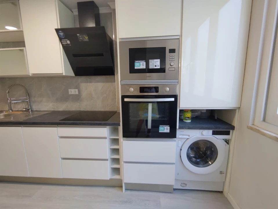 Apartamento T2 para Venda em Benfica Foto 14