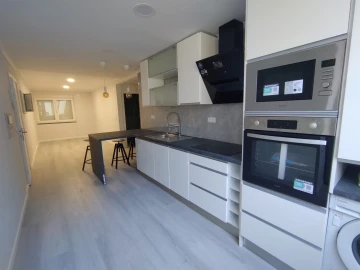 Apartamento T2 para Venda em Benfica