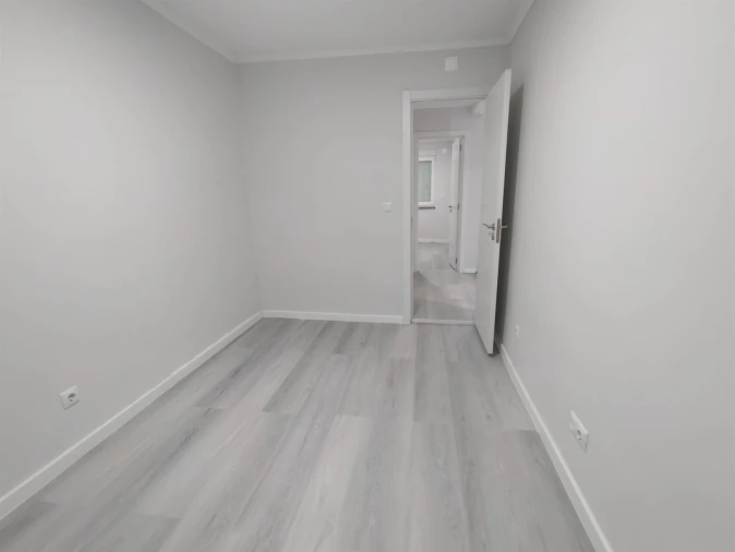 Apartamento T2 para Venda em Benfica Foto 21
