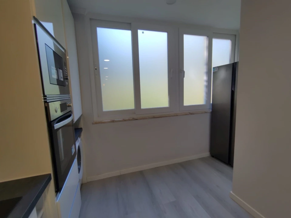 Apartamento T2 para Venda em Benfica Foto 11