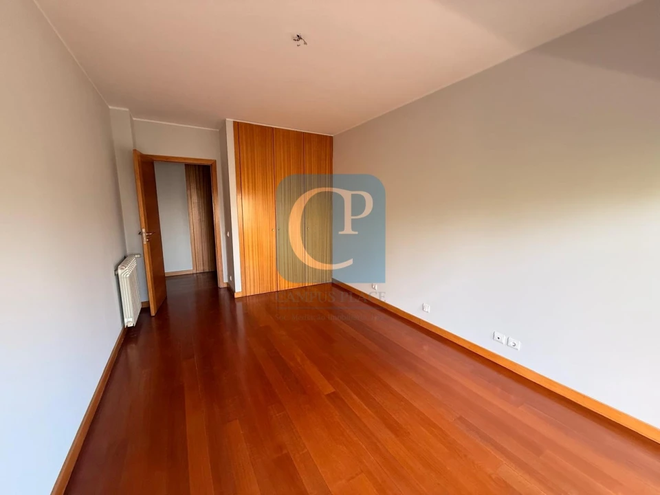 Apartamento T2 para Arrendamento em Cidade da Maia Foto 19