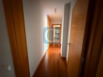 Apartamento T2 para Arrendamento em Cidade da Maia