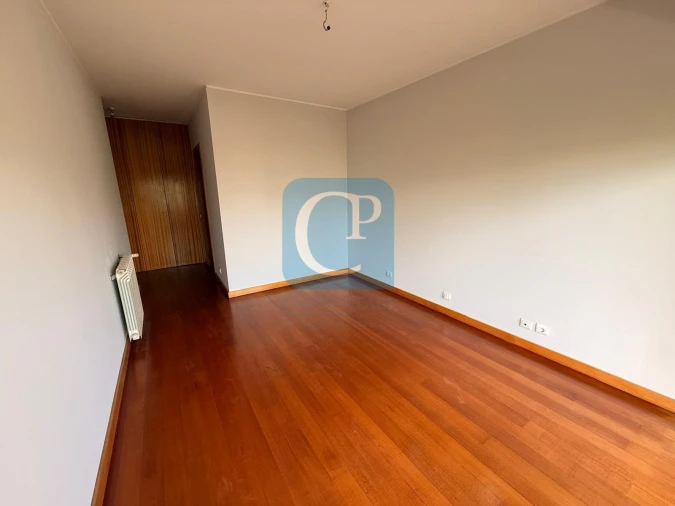 Apartamento T2 para Arrendamento em Cidade da Maia Foto 25