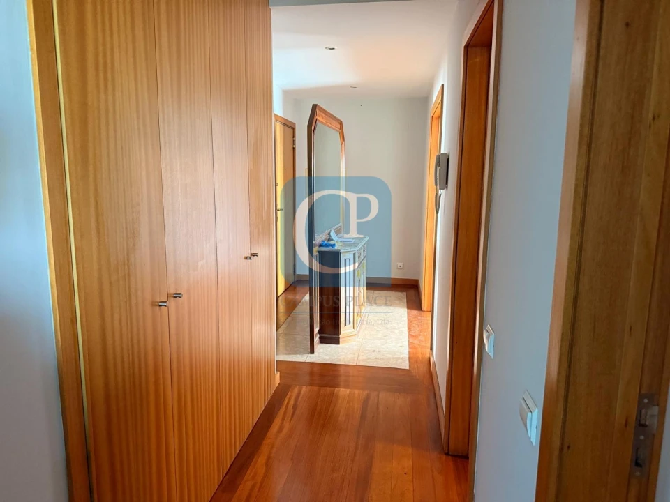 Apartamento T2 para Arrendamento em Cidade da Maia Foto 2
