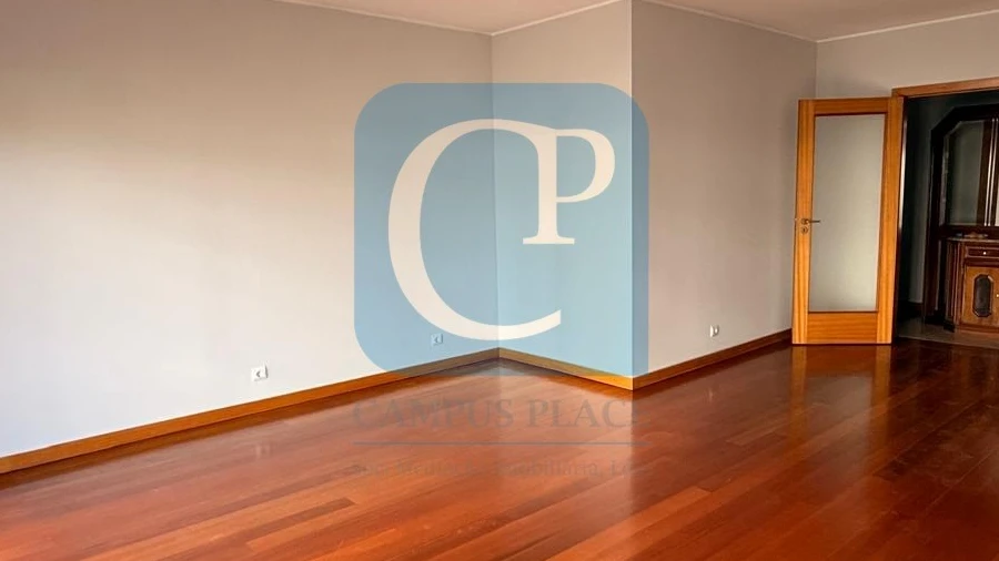 Apartamento T2 para Arrendamento em Cidade da Maia