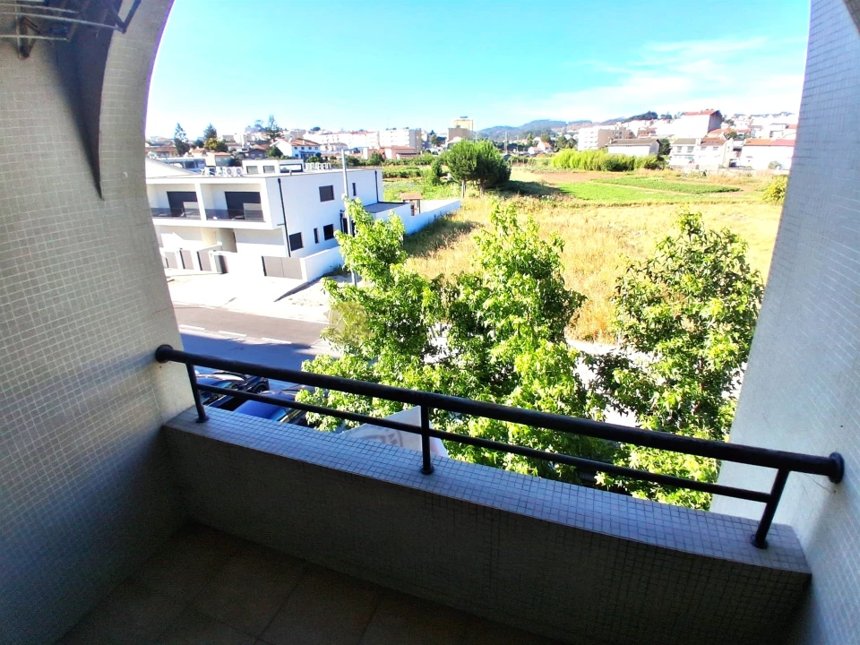 Apartamento T3 para Venda em Rio Tinto Foto 12