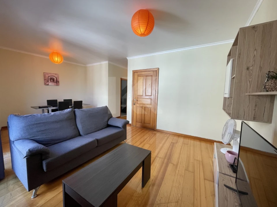 Apartamento T1 para Arrendamento em Funchal (Santa Luzia) Foto 1