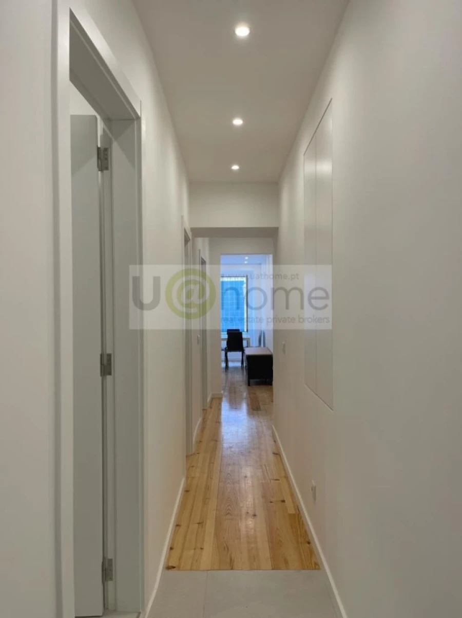 Apartamento T2 para Venda em Arroios Foto 7