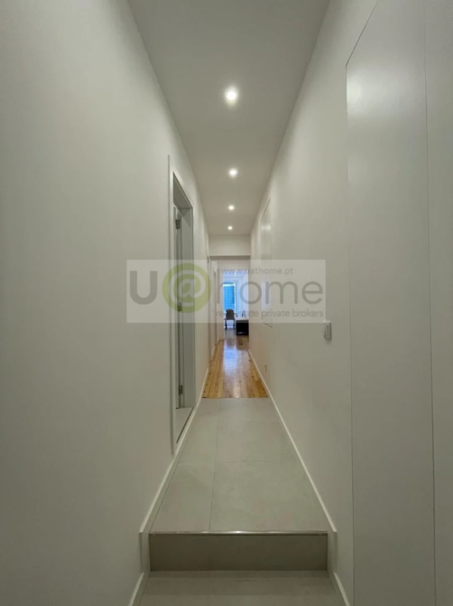 Apartamento T2 para Venda em Arroios Foto 12