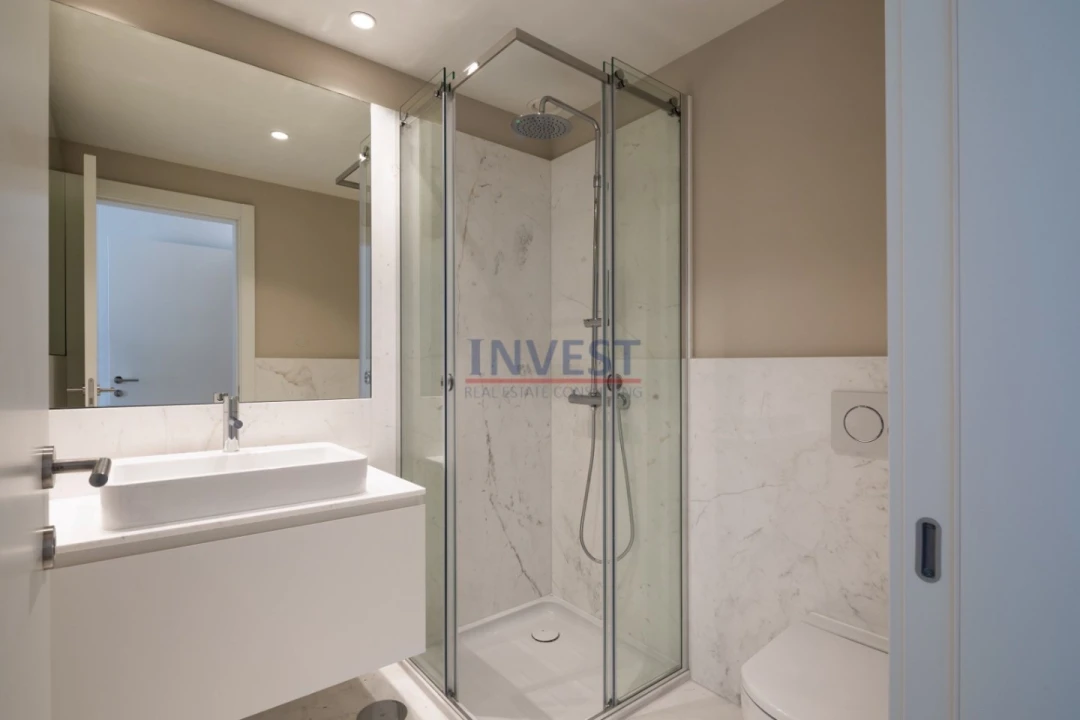 Apartamento T3 para Venda em Lordelo do Ouro e Massarelos Foto 8