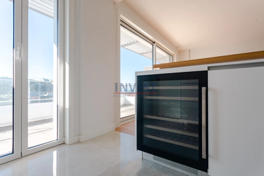 Apartamento T3 para Venda em Lordelo do Ouro e Massarelos Foto 6