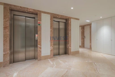 Apartamento T3 para Venda em Lordelo do Ouro e Massarelos