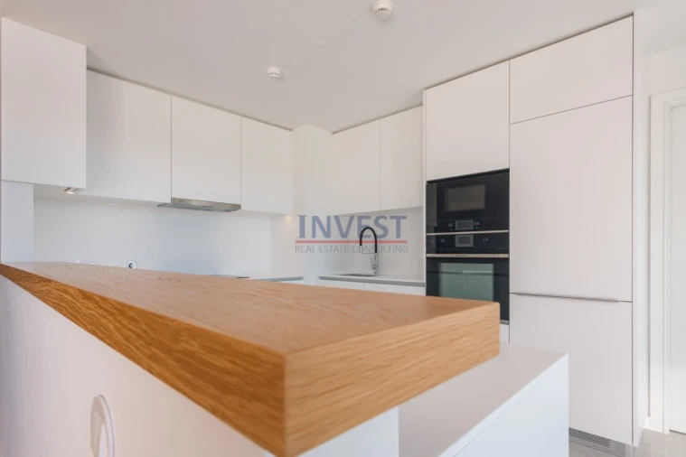 Apartamento T3 para Venda em Lordelo do Ouro e Massarelos Foto 3