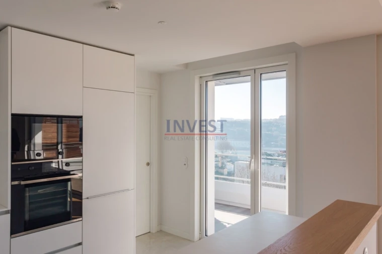 Apartamento T3 para Venda em Lordelo do Ouro e Massarelos Foto 4