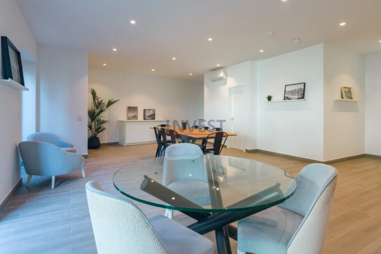 Apartamento T3 para Venda em Lordelo do Ouro e Massarelos Foto 21
