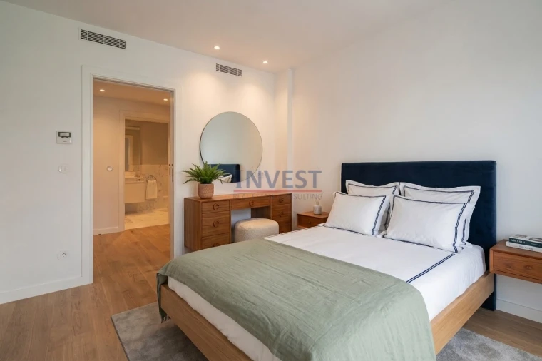 Apartamento T3 para Venda em Lordelo do Ouro e Massarelos Foto 9