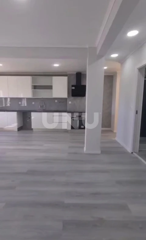 Apartamento T2 para Venda em Setubal (São Sebastião)