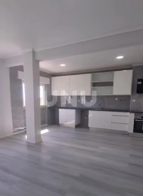 Apartamento T2 para Venda em Setubal (São Sebastião)