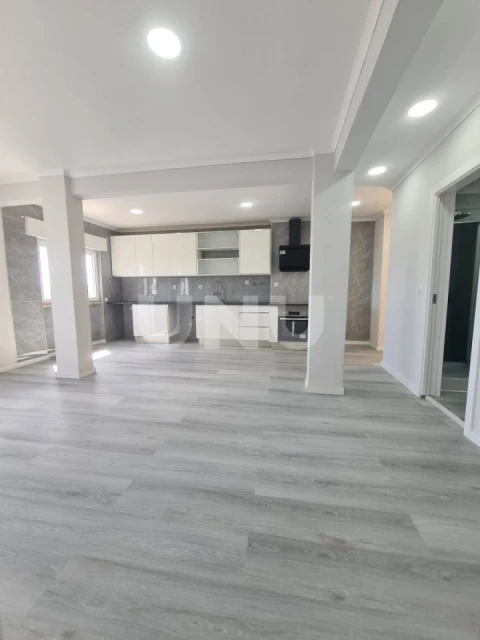 Apartamento T2 para Venda em Setubal (São Sebastião)
