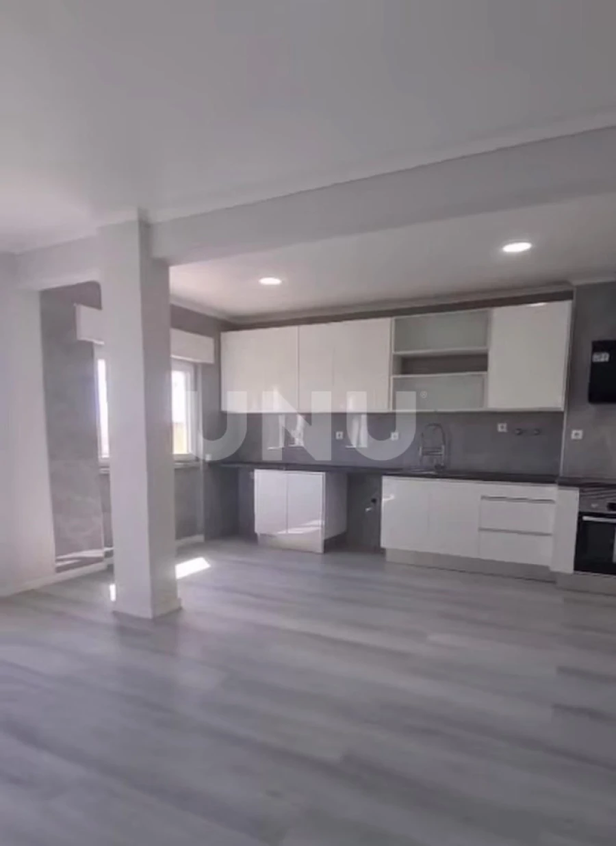 Apartamento T2 para Venda em Setubal (São Sebastião) Foto 9