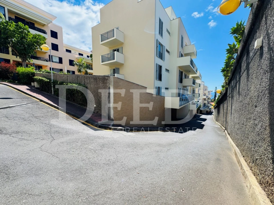 Apartamento T1 para Venda em São Martinho Foto 7