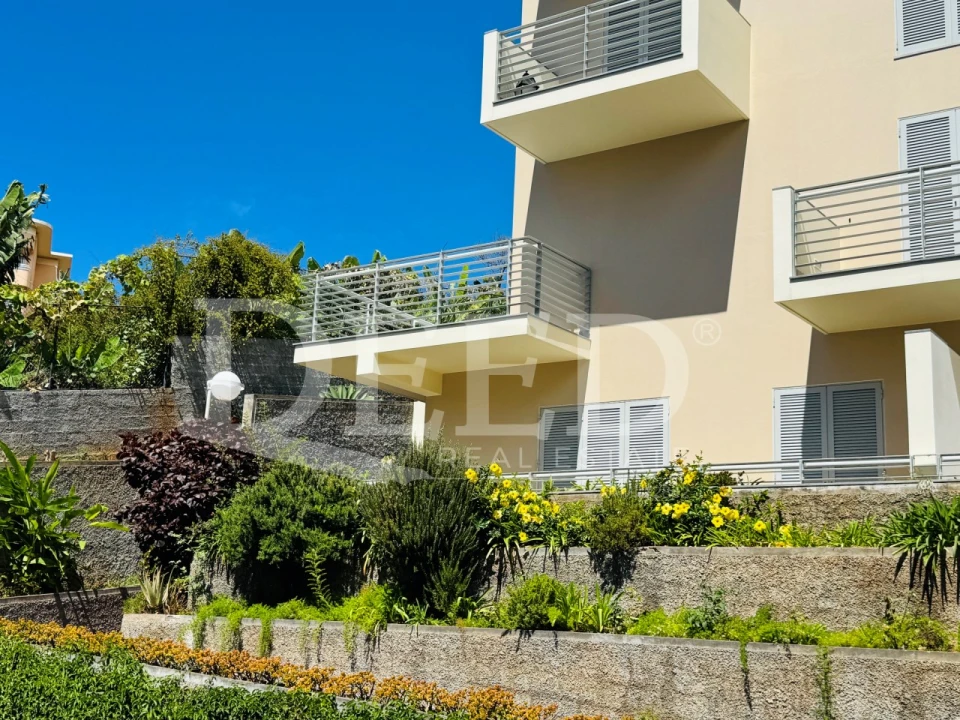 Apartamento T1 para Venda em São Martinho Foto 9